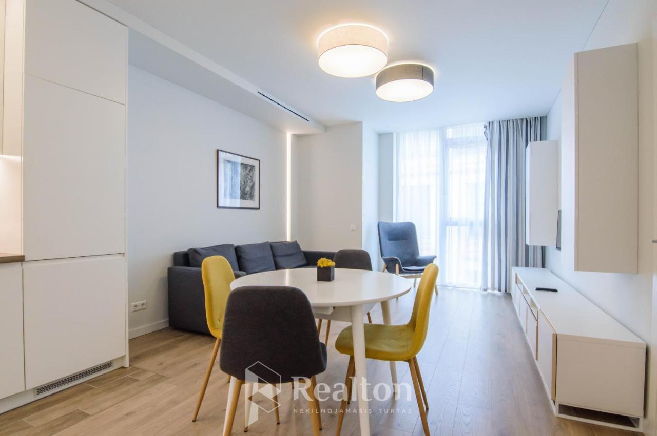 Happy Inn Egle, Self Check-In-24-7, A-C, Parking-In-The-Underground-Garage VNO Exteriér fotografie